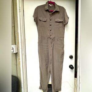 Army green short sleeve jumpsuit